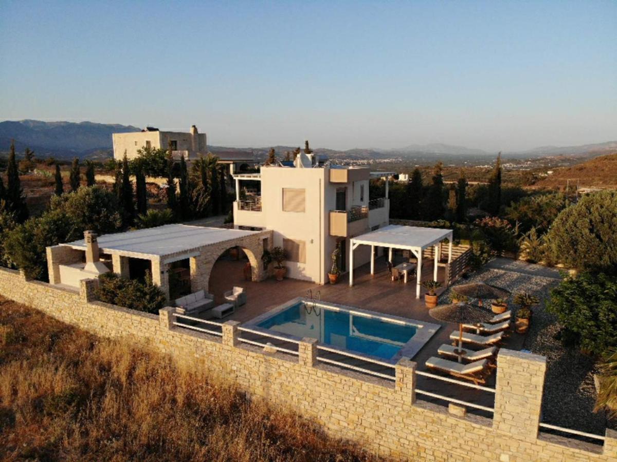 Golden Sky Villa Kamilári Kültér fotó
